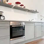 Nienhues 1 *